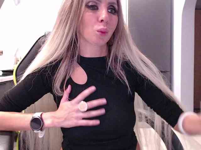 blondalina webcam