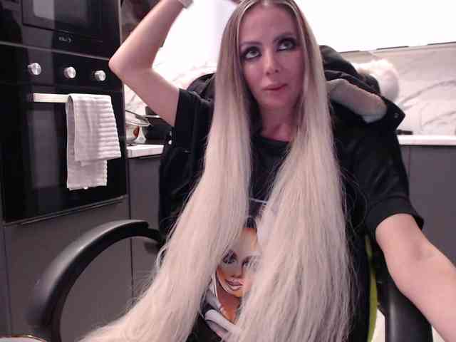 blondalina webcam
