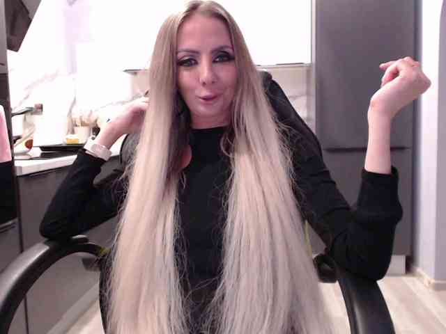 blondalina webcam