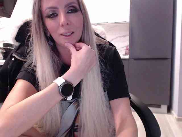 blondalina webcam
