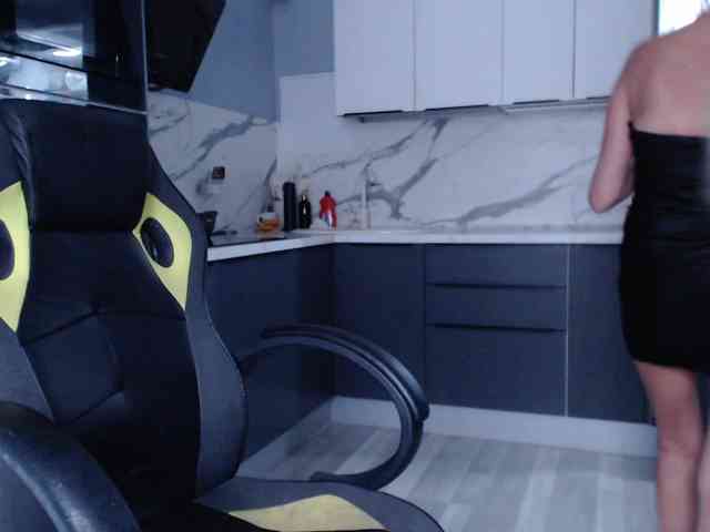 blondalina webcam