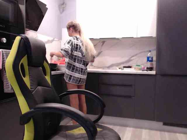 blondalina webcam