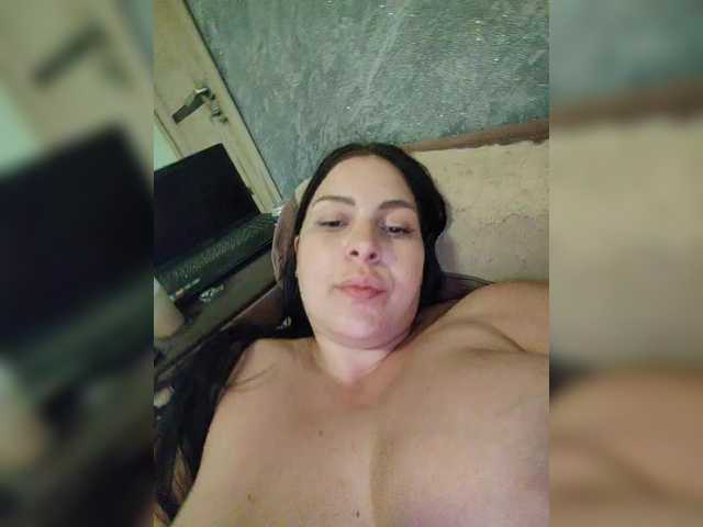 Cleopatra1990 webcam