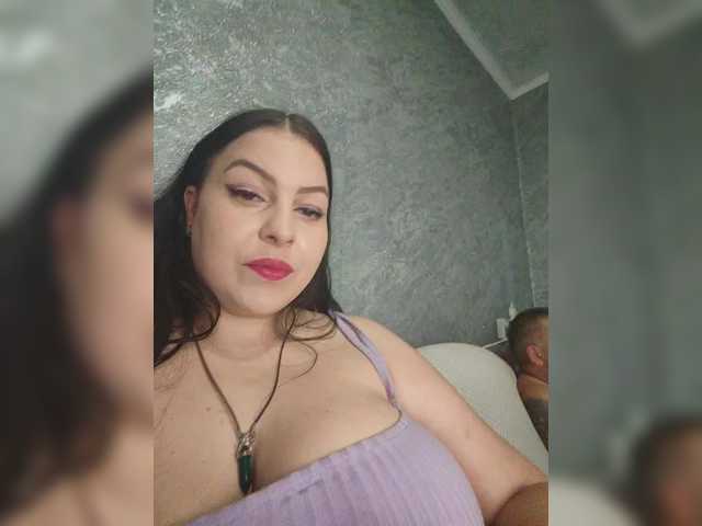 Cleopatra1990 webcam