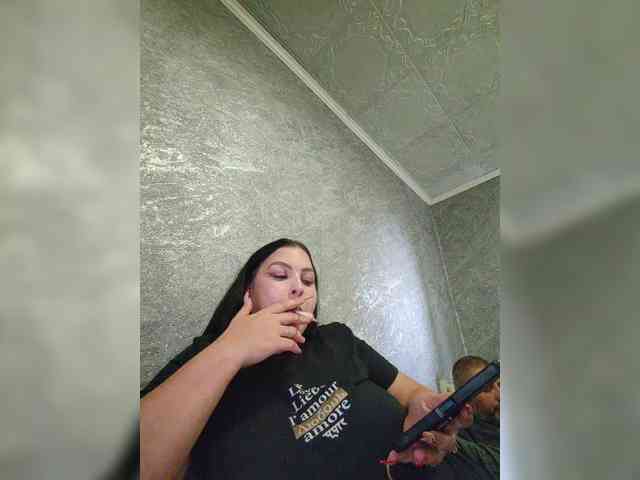 Cleopatra1990 webcam