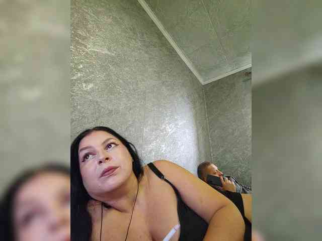 Cleopatra1990 webcam