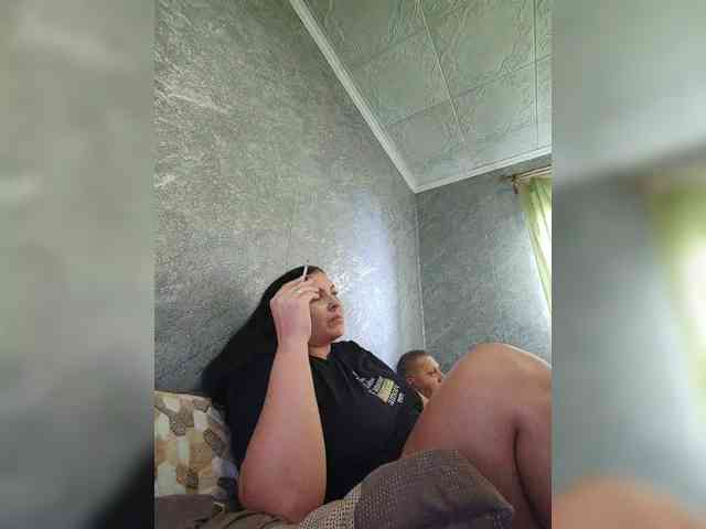 Cleopatra1990 webcam