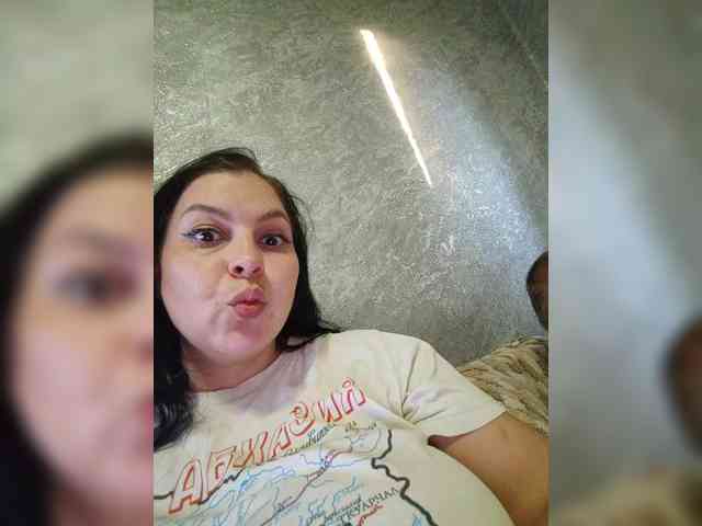 Cleopatra1990 webcam