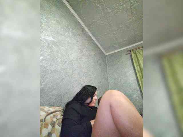 Cleopatra1990 webcam