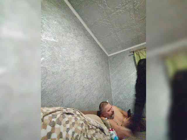 Cleopatra1990 webcam