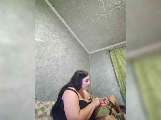 Cleopatra1990 webcam