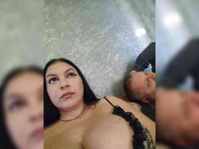 Cleopatra1990 webcam