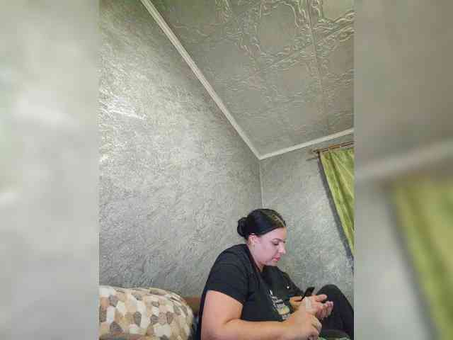 Cleopatra1990 webcam