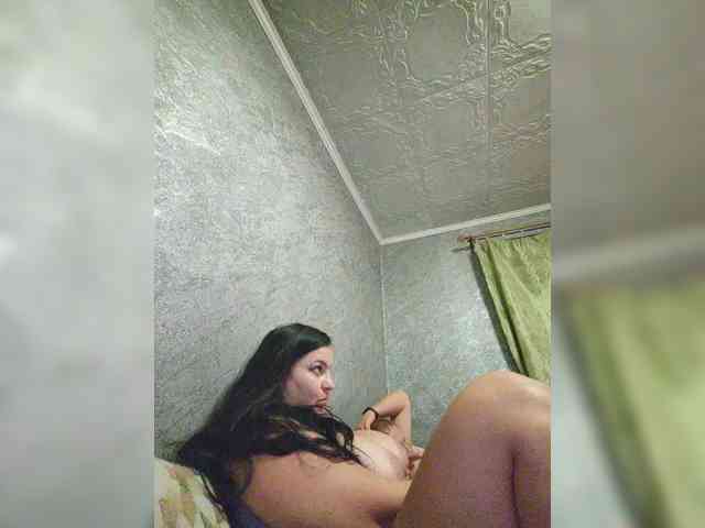 Cleopatra1990 webcam