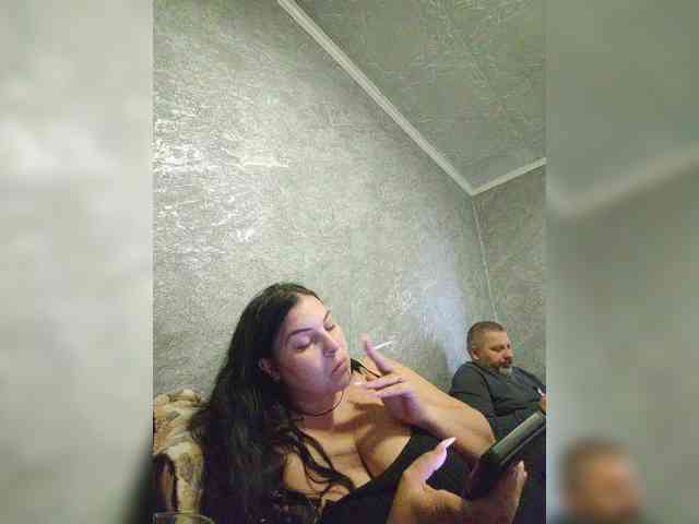 Cleopatra1990 webcam