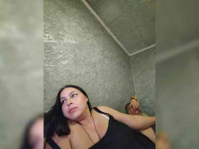 Cleopatra1990 webcam