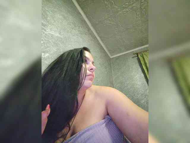 Cleopatra1990 webcam