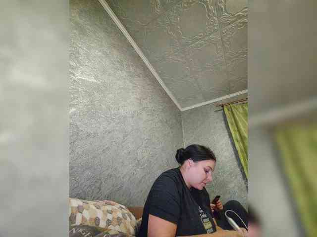 Cleopatra1990 webcam