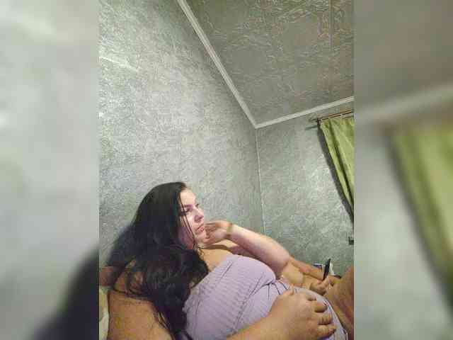 Cleopatra1990 webcam