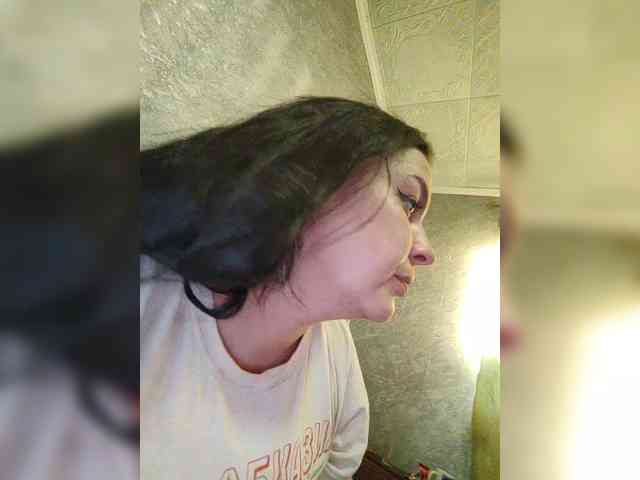 Cleopatra1990 webcam