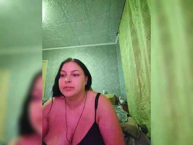 Cleopatra1990 webcam