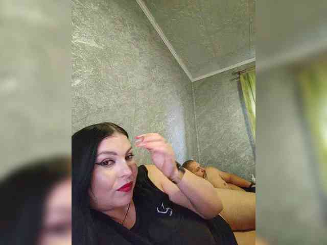 Cleopatra1990 webcam