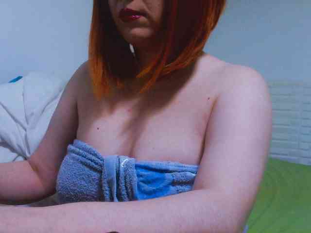 CrazyMary777 webcam