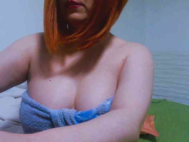CrazyMary777 webcam
