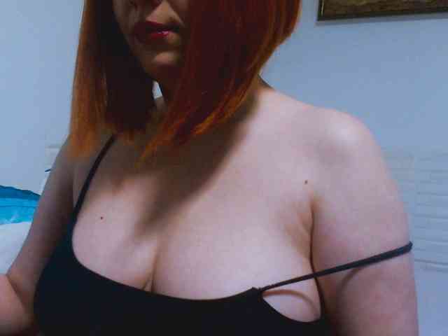 CrazyMary777 webcam