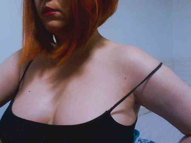 CrazyMary777 webcam