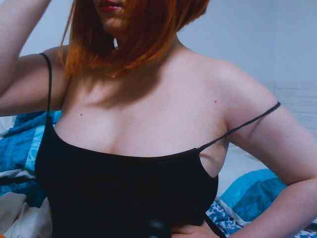 CrazyMary777 webcam