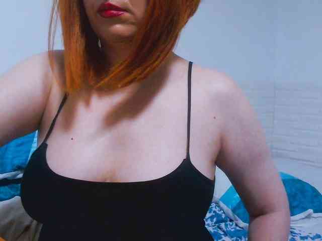 CrazyMary777 webcam