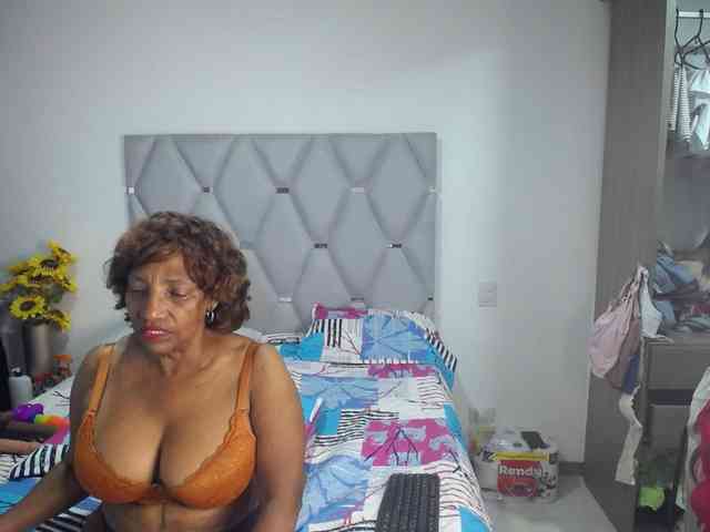 matureflirt69 webcam