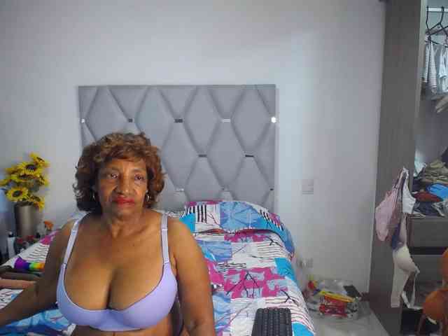 matureflirt69 webcam