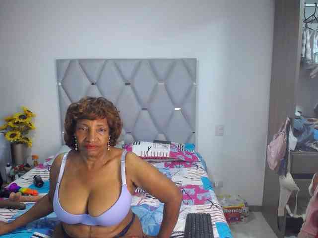 matureflirt69 webcam