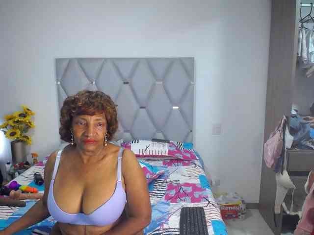 matureflirt69 webcam