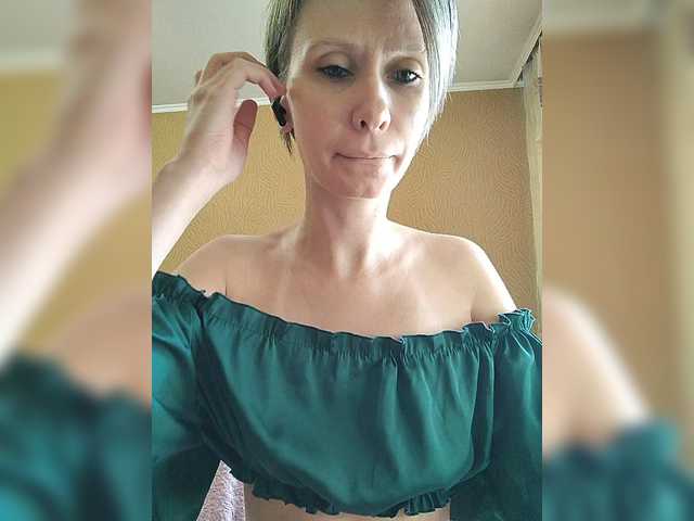 -Christina- webcam