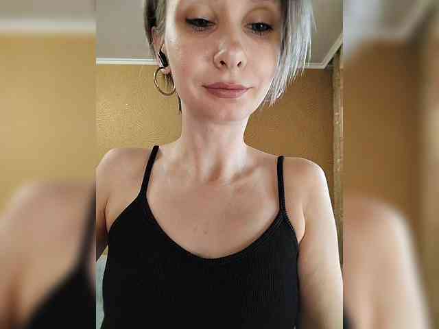 -Christina- webcam
