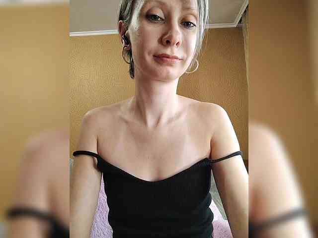 -Christina- webcam