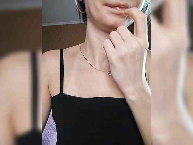 -Christina- webcam