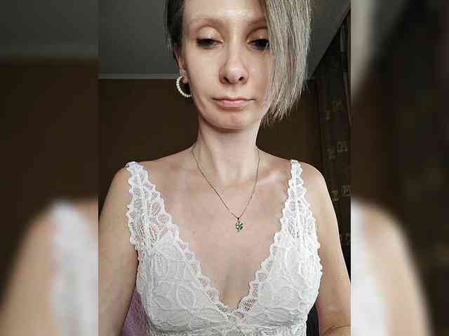 -Christina- webcam