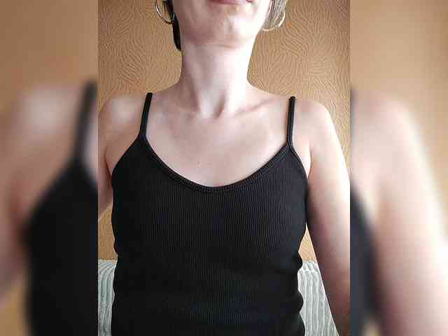 -Christina- webcam