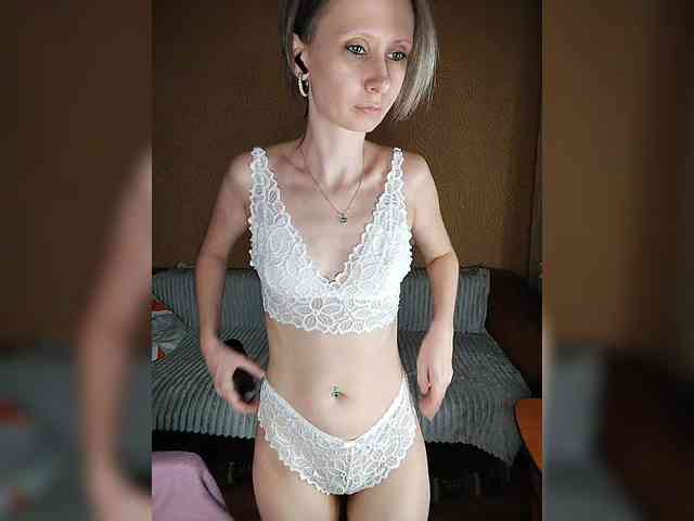-Christina- webcam