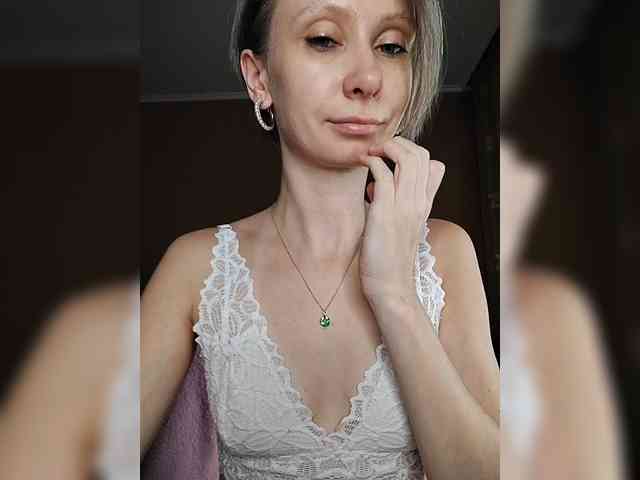 -Christina- webcam