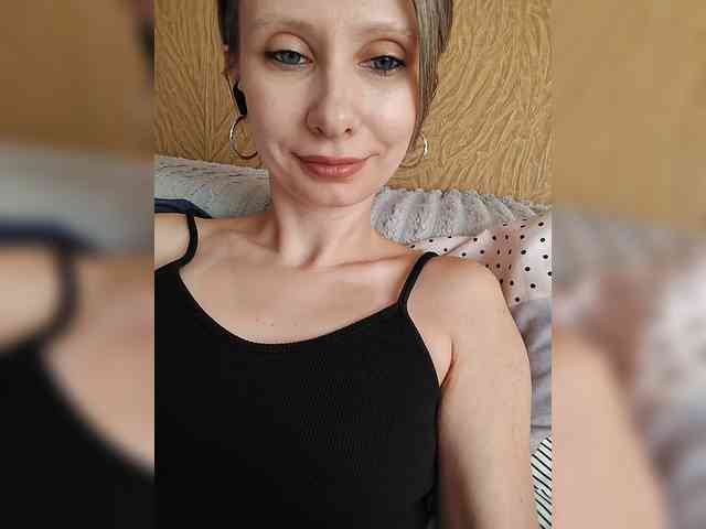 -Christina- webcam