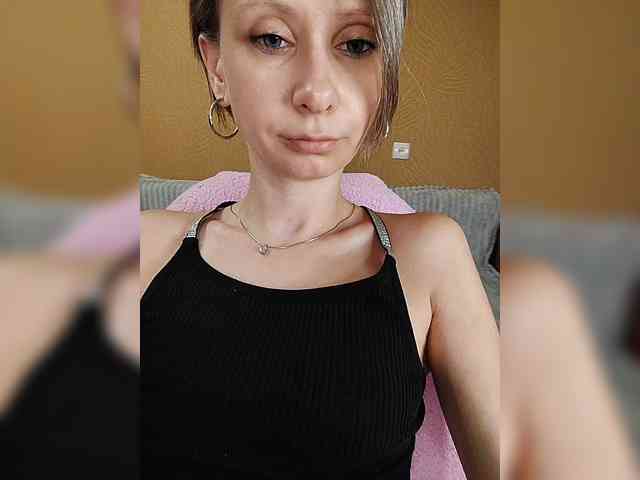 -Christina- webcam