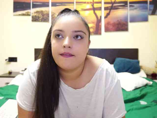 adellineee webcam