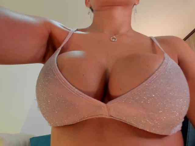 SaraParker webcam