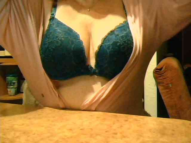 GapeMyHole webcam