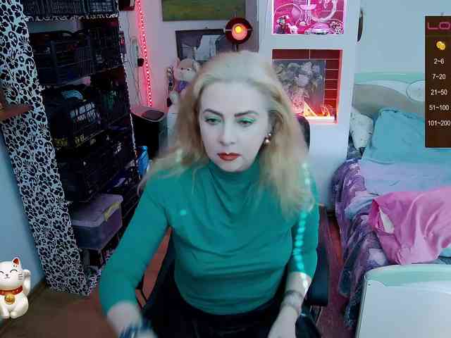 Delicecatmyau webcam